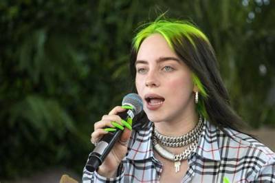 Billie Eilish Net Worth, Biography, Wiki, Boyfriend, Age, Parents, Family, Photos or More