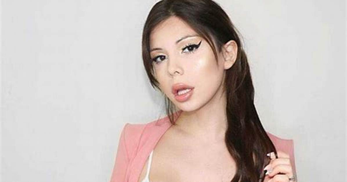 Blaire White Bio, Wiki, Age, Height, Fiance, Parents, Transgender, Surgery, and Net Worth.
