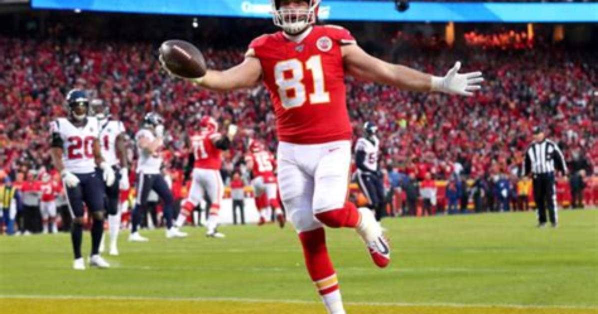 Blake Bell Contract, Salary, Net Worth, Wedding, College, High School, Height and Weight
