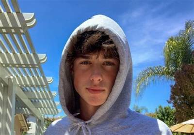 Blake Manning (Tiktok Star) Wikipedia, Bio, Age, Height, Weight, Girlfriend, Net Worth, Family, Facts
