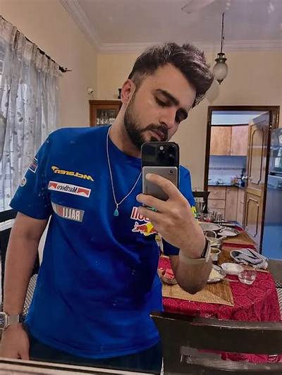 “Bmw a Gift” Adil Khan Durrani Net Worth, How Rich Is Rakhi Sawant New Boyfriend?