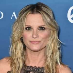 Bonnie Somerville Bio, Wiki, Age, Height, Family, Husband, Movies and Net Worth.