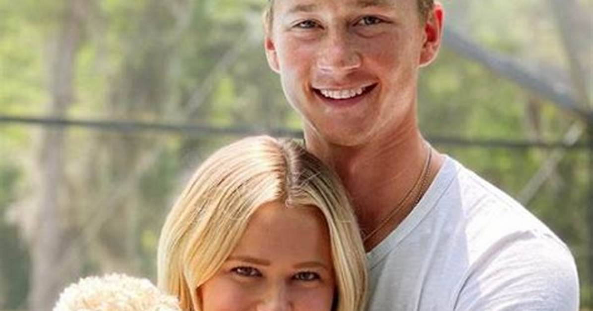 Brady Singer Net Worth & Salary, Girlfriend, Contracts Stats, Instagram, Wiki, Bio, Ig