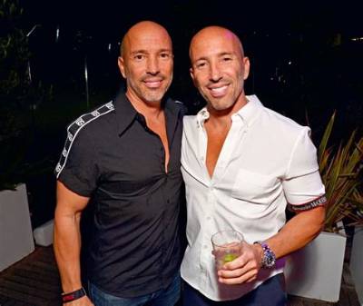 Brett Oppenheim Selling Sunset Net Worth, Age, Parents, Husband, Wiki, Biography, Siblings, Ethnicity & More