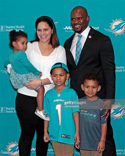 Brian Flores Parents Heritage, His Wife Jennifer Maria Duncan Flores Pics