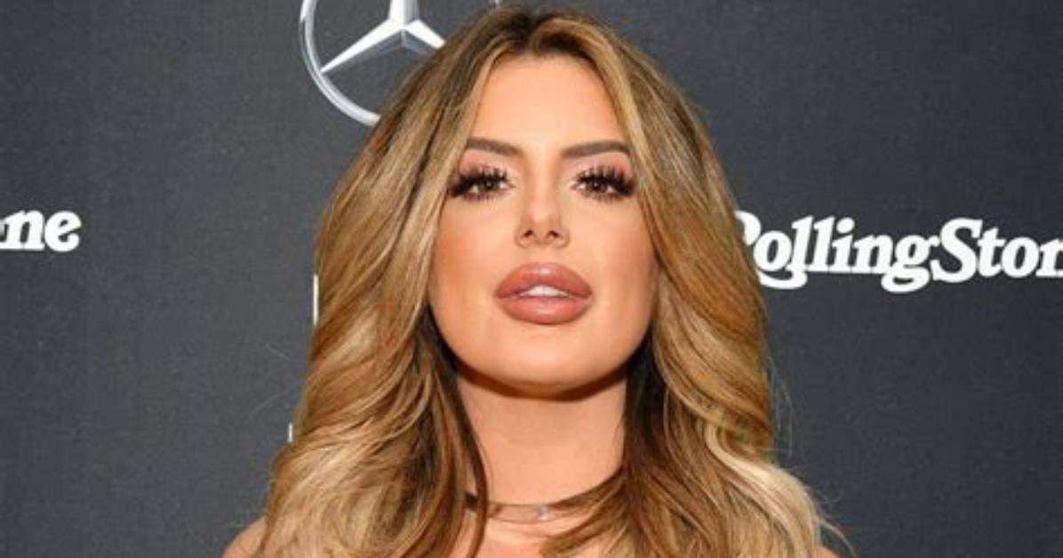 Brielle Biermann Net Worth Growth? Brielle Biermann Age 22 Height 5’4″