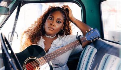 Brittney Spencer (Singer) Wiki, Bio, Age, Height, Weight, Net Worth, Ethnicity, Boyfriend, Facts
