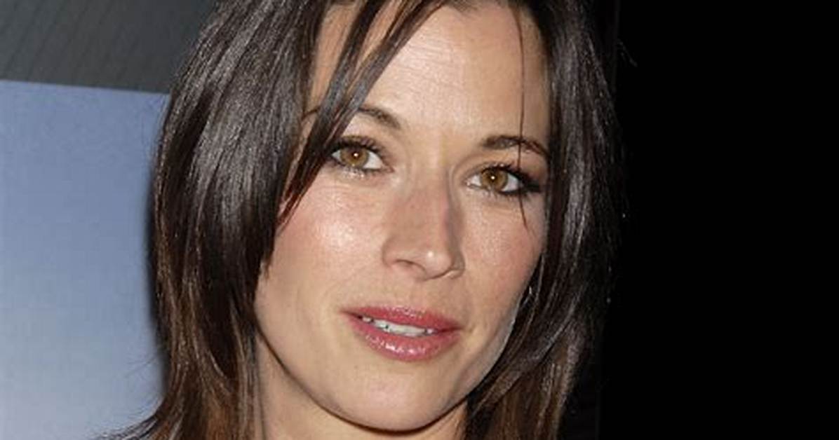 Brooke Langton’s Net Worth, Biography, Fact, Career, Awards and Life Story