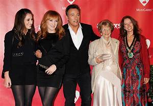 Bruce Springsteen Age, Wife, Children, Family, Height, Net Worth