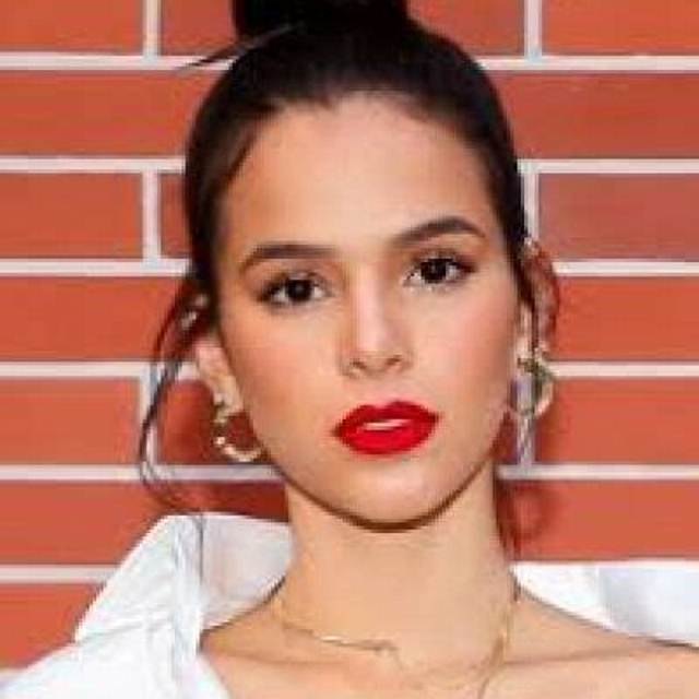 Bruna Marquezine (Model) Wiki, Bio, Age, Height, Weight, Measurements, Boyfriend, Net Worth, Facts
