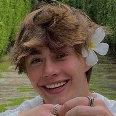 Bryce Mckenzie (Tiktok Star) Wiki, Bio, Age, Height, Weight, Dating, Girlfriend, Career, Net Worth, Facts