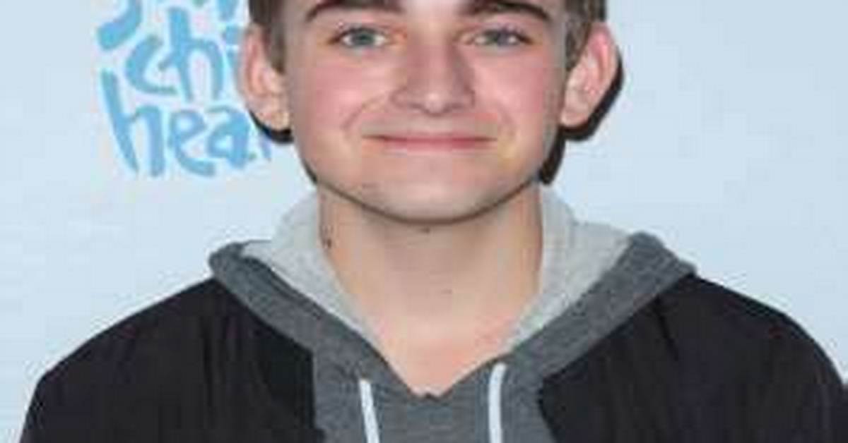 Buddy Handleson Bio, Age, Family, Girlfriend, Height, Movies, Shake It Up