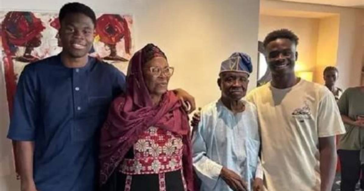 Bukayo Saka Parents – Who Are Yomi Saka & Adenike Saka? Arsenal Midfielder