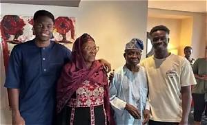 Bukayo Saka Parents – Who Are Yomi Saka & Adenike Saka? Arsenal Midfielder