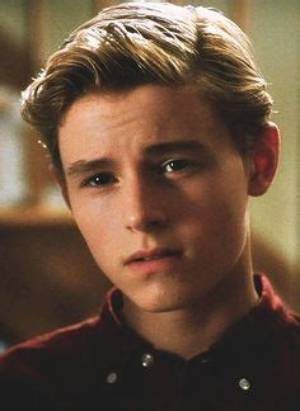 Callan Mcauliffe Movies: Bio, Age, Height, Young, Flipped, Madeline Carroll and the Great Gatsby