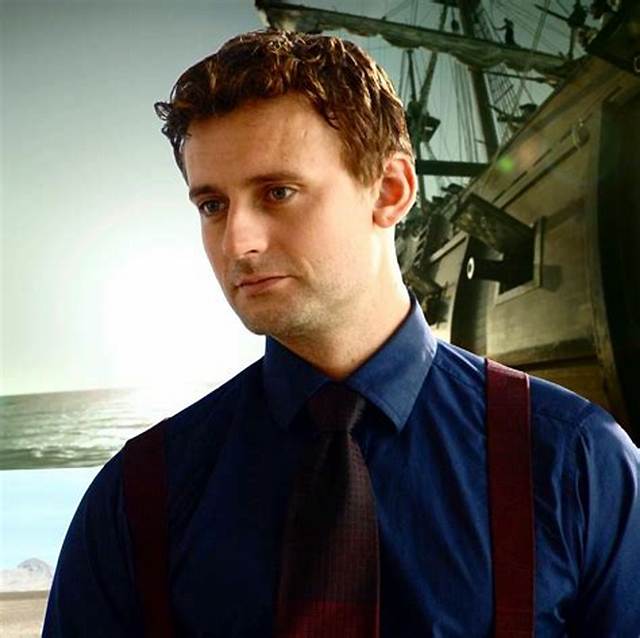 Callum Blue Biography, Age, Net Worth, Wife, Movies