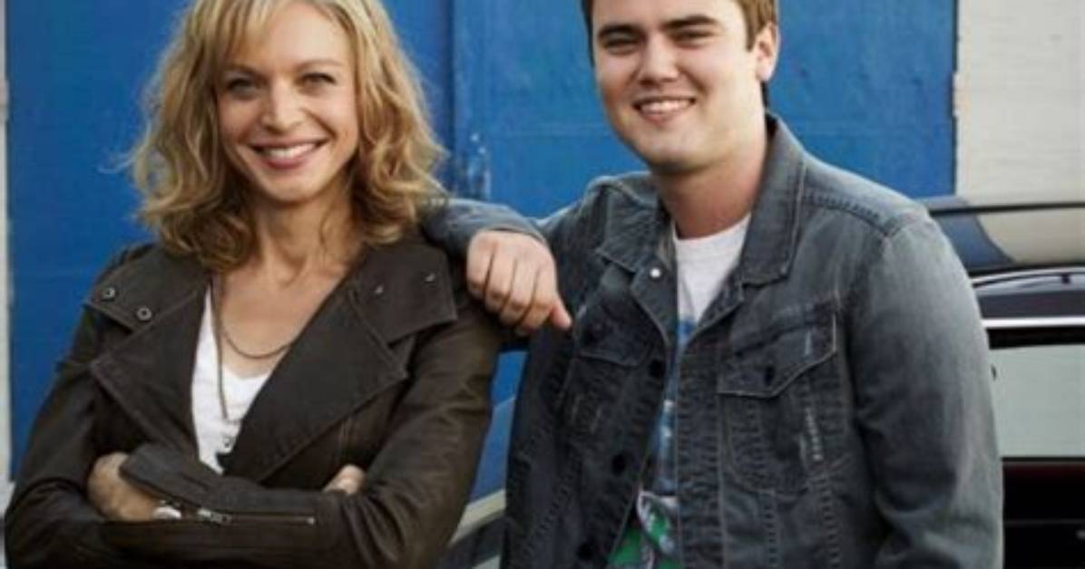 Cameron Bright: Girlfriend, Net Worth, Tattoos, Smoking & Body Facts