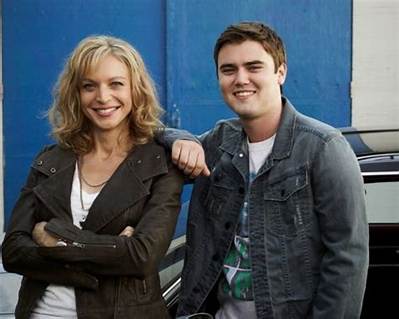 Cameron Bright: Girlfriend, Net Worth, Tattoos, Smoking & Body Facts