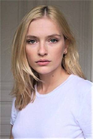 Camille Razat Age, Height: How Old Tall Is Actress Camille Razat?