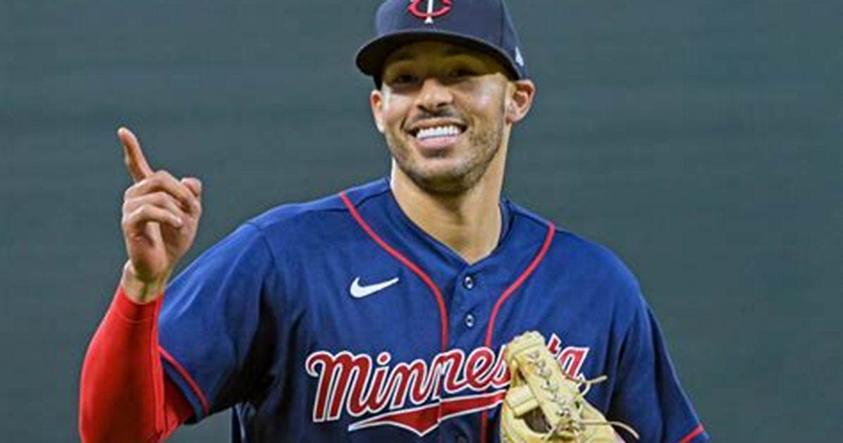 Carlos Javier Correa, Jr Age, Wiki, Biography, Wife, Children, Salary, Net Worth, Parents