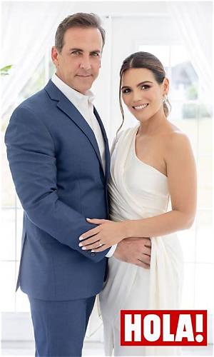 Carlos Ponce Wife Karina Banda and Wedding Pictures Explored