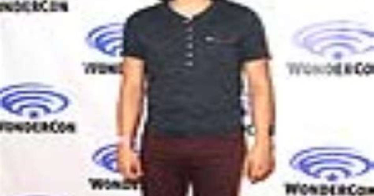 Carlos Valdes Bio, Wiki, Age, Family, Wife, Movies, Songs and Net Worth