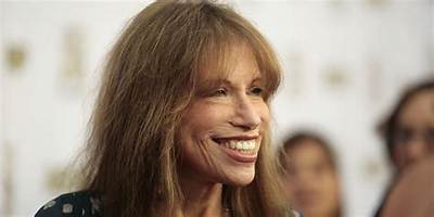 Carly Simon’s Net Worth, Biography, Career, Awards, Fact and Life Story