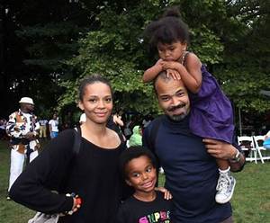Carmen Ejogo Ethnicity and Family: Husband and Net Worth