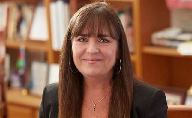 Carmen Wilson Age: How Old Is She? All About Joe Gow Wife