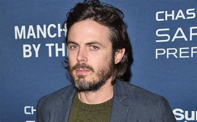 Casey Affleck Bio, Wiki, Age, Height, Wife, Kids, Oscar, Movies, and Net Worth.