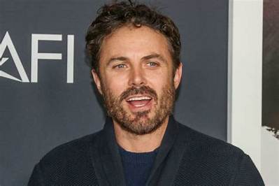 Casey Affleck Height, Weight, Net Worth, Age, Birthday, Wikipedia, Who, Nationality, Biography