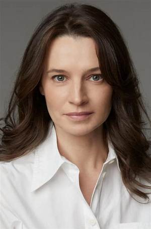 Catherine Walker (Actor) Biography, Age, Net Worth, Husband, Movies