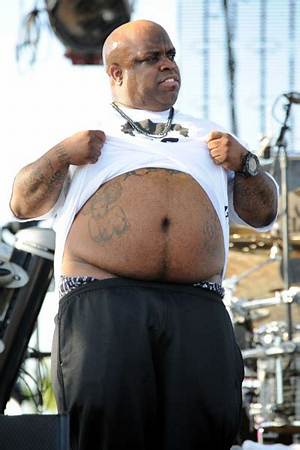 Cee Lo Green: Single, Net Worth, Tattoos, Smoking & Body Facts