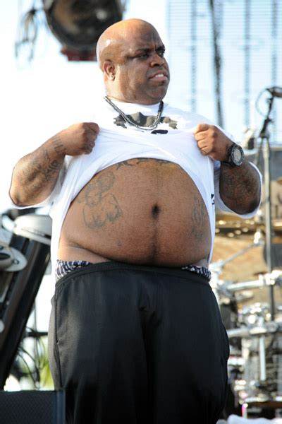 Cee Lo Green: Single, Net Worth, Tattoos, Smoking & Body Facts