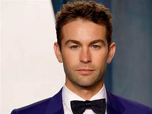 Chace Crawford Bio, Age, Sister, Movies, Shows, Nominations, Affairs, Net Worth, Nate Archibald, and Instagram