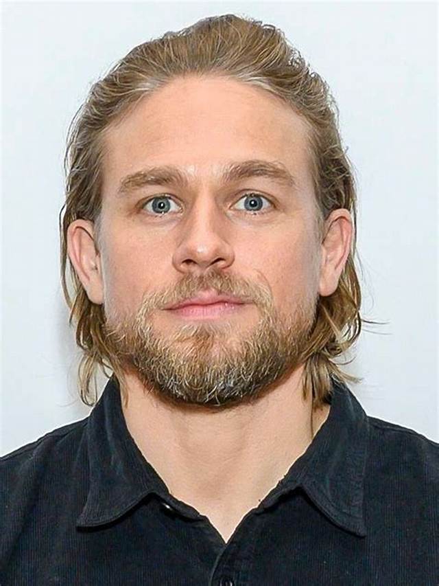Charlie Hunnam Accent, Beard, Instagram, Kids