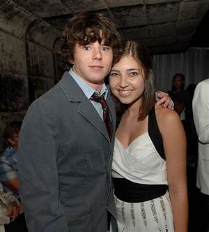 Charlie Mcdermott: Wife, Net Worth, Tattoos, Smoking & Body Facts