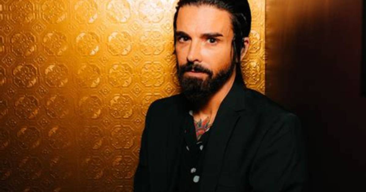 Chris Carrabba Net Worth, Income, Salary, Earnings, Biography