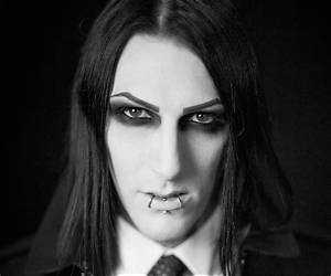 Chris Motionless Biography, Early Life, Career, Body Measurements