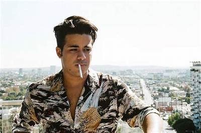 Christian Navarro: Dating, Net Worth, Tattoos, Smoking & Body Facts