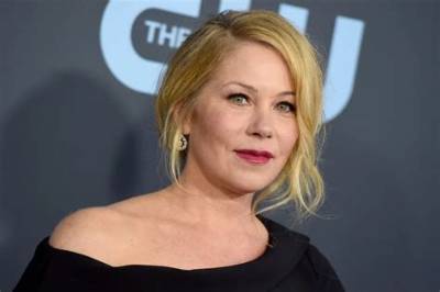 Christina Applegate’s Net Worth, Biography, Career, Awards, Fact and Life Story