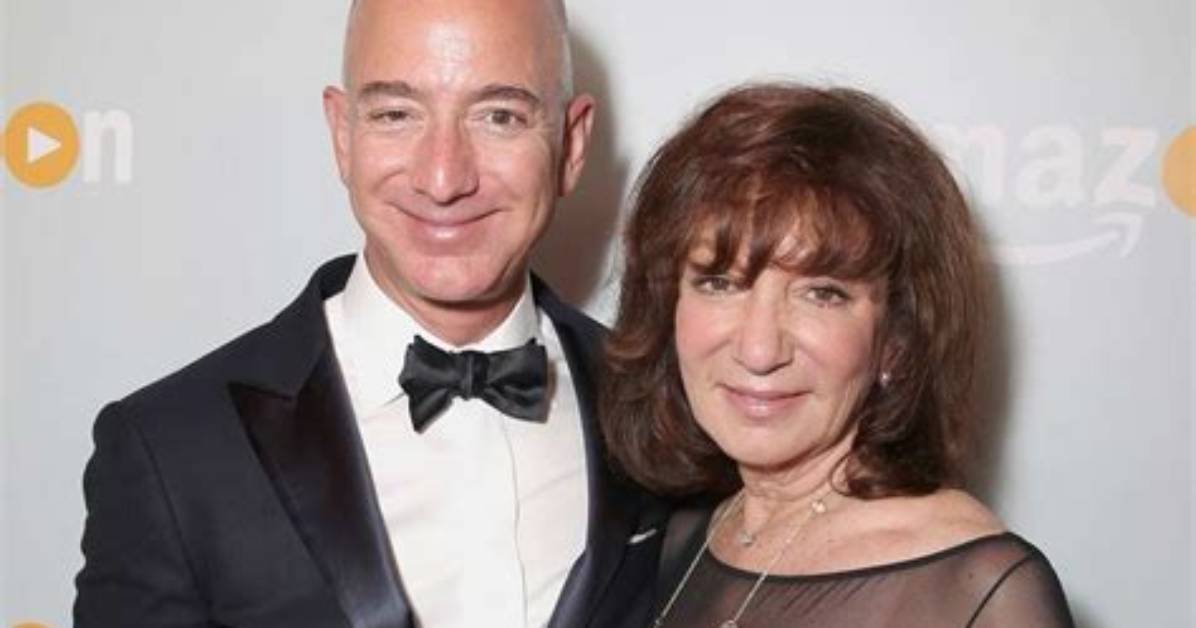 Christina Bezos Net Worth and Husband – Who Is Jeff Bezos Sister?