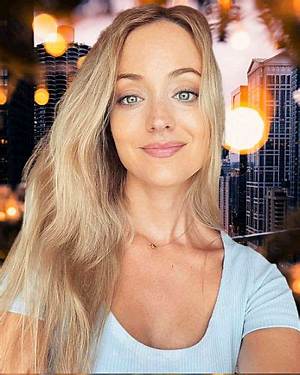 Christina Wolfe Net Worth, Income, Salary, Earnings, Biography