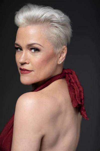 Christine Elise Bio, Wiki, Age, Height, Parents, Husband, Movies and Net Worth.