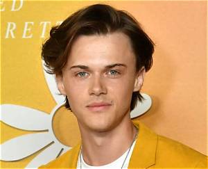 Christopher Briney Age, Height, Movies and Tv Shows, Instagram, Net Worth