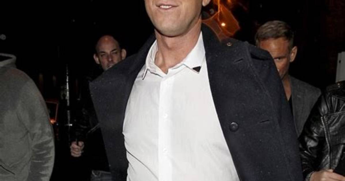 Christopher Maloney: Dating, Net Worth, Tattoos, Smoking & Body Facts