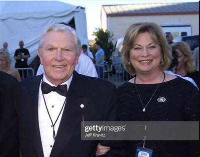 Cindi Knight Biography, Net Worth, Everything You Need to Know