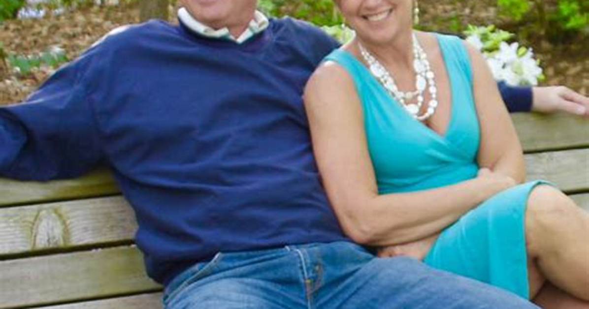 Cindy Farmer Bio, Age, Husband, Family, Fox 8, Cancer, Awards, Twitter