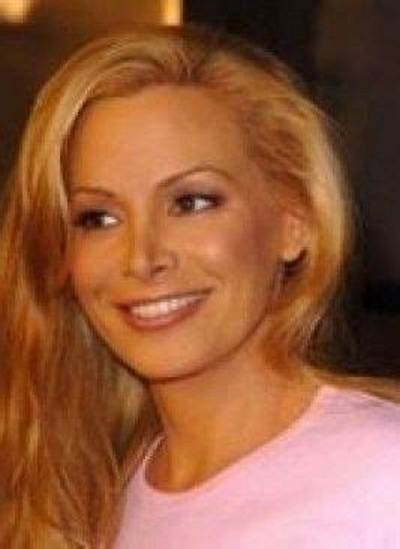 Cindy Margolis Bio, Wiki, Age, Height, Family, Husband, Movies and Net Worth.