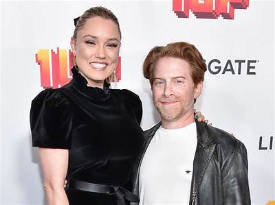 Clare Grant Bio, Wiki, Age, Family, Husband, Movies, Tv Shows and Net Worth
